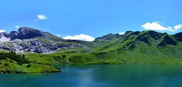 Jak powinien się ubierać wysoki mężczyzną? Jak powinien się ubierać wysoki mężczyzną?