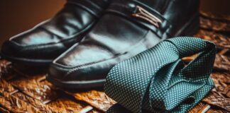 Jak się nosi krawat?