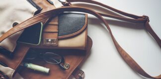 Jaka torebka do płaszcza?