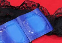 Czy podwiązka musi być czerwona? Czy podwiązka musi być czerwona?