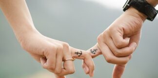 Czy para młoda jedzie razem do kościoła?
