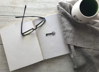 Co lepiej na studia plecak czy torba?