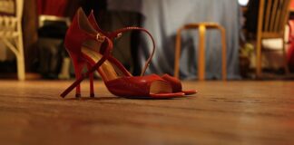 Czym smarować pięty?