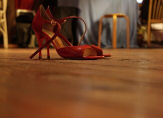 Czym smarować pięty?