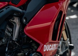 Jak wyważyć koło motocyklowe w domowym garażu motocykl